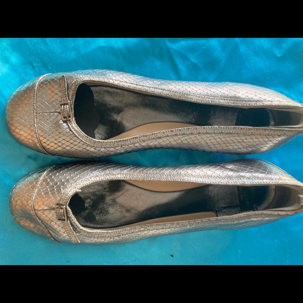 Kate Spade metallic silver ballet slippers w/heel - Picture 9 of 16